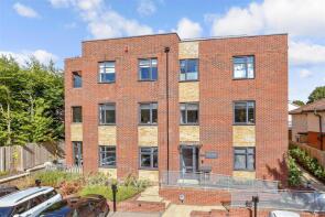 Flat 2, 12 Belle House, Grange Road, Sutton SM2 6RS