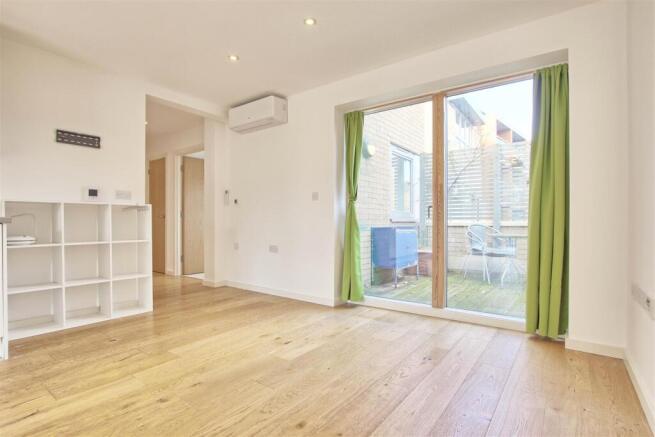 Living area 4.jpg