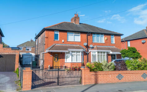 Victoria Road, Newton-Le-Willows, Merseyside
