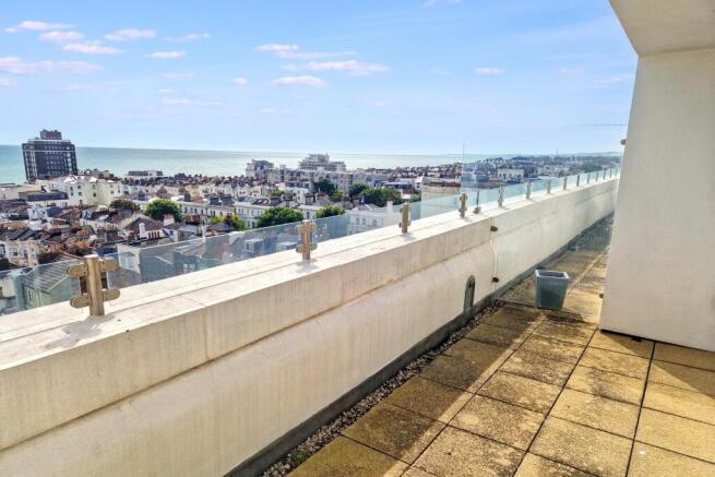 Flat 61, Mitre House, 149 Western Road,, Brighton, BN1 2AJ