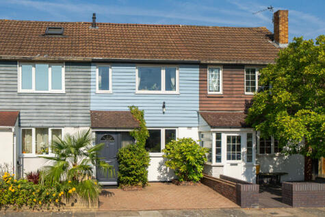 Reed Close, Lee