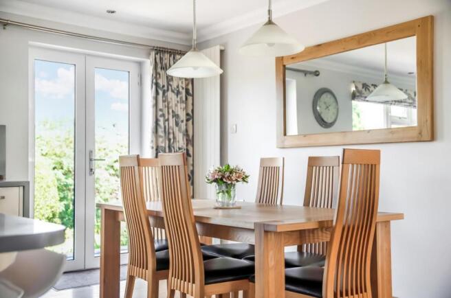 Kitchen / Breakfast 
