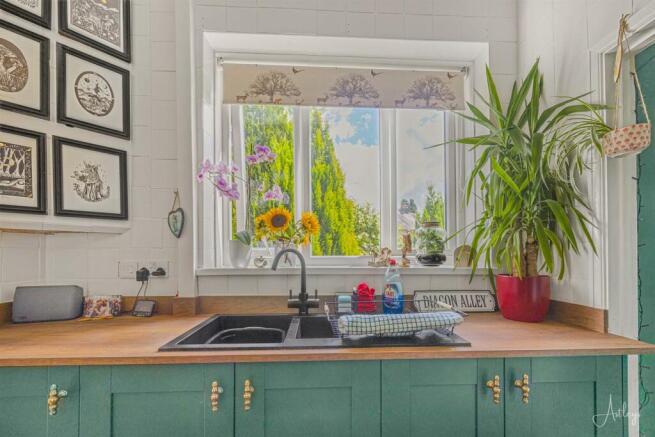 Kitchen/Dining Room
