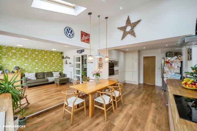 3 bed Detached for sale Image 8