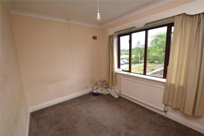 4 bed Detached for sale Image 9