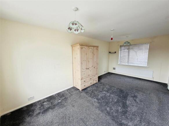 3 bed Semi-Detached for sale Image 12