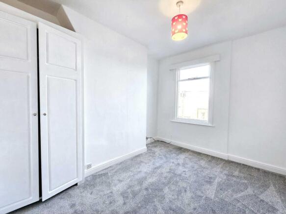 2 bed Terraced for sale Image 9