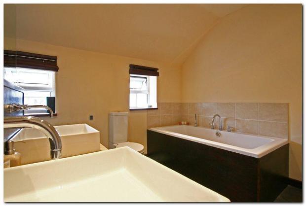 Bathroom1