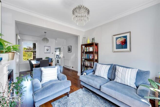144 Northcroft Road-4.jpg