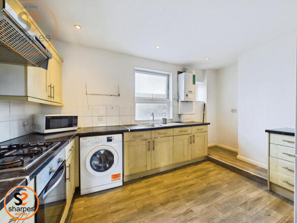 fe0b91a8-CAM03524G0-PR0041-STILL008