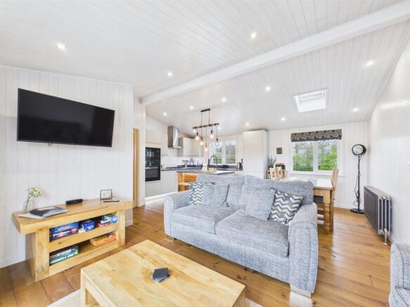 Open Plan Living/Kitchen/Dining Area