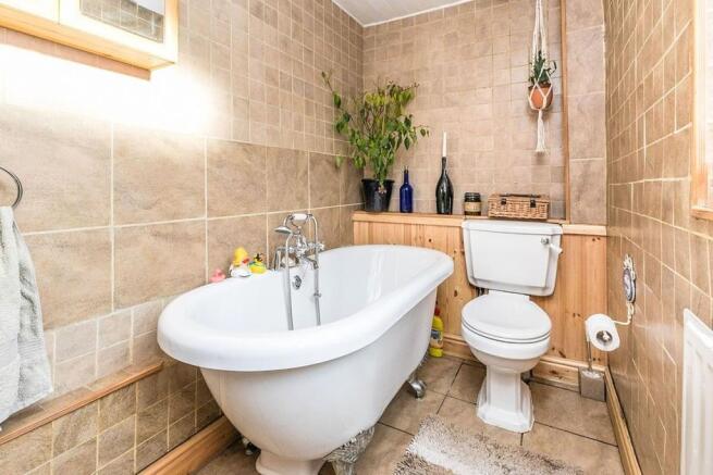 Bathroom / WC