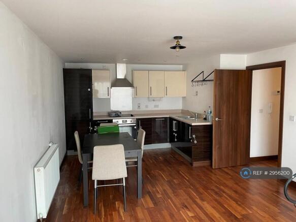Kitchen-Lounge