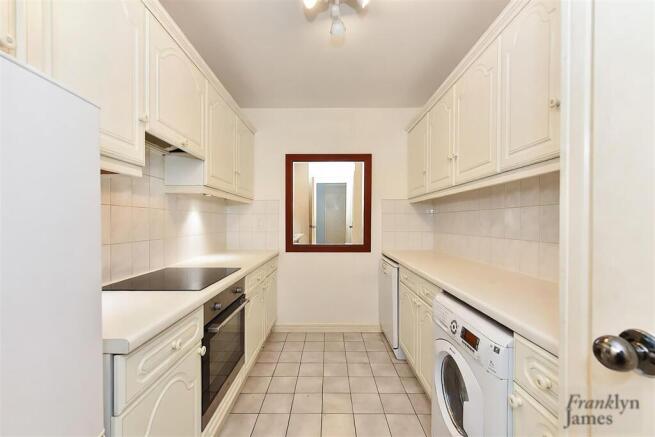 20 Mercury Court (12).jpg