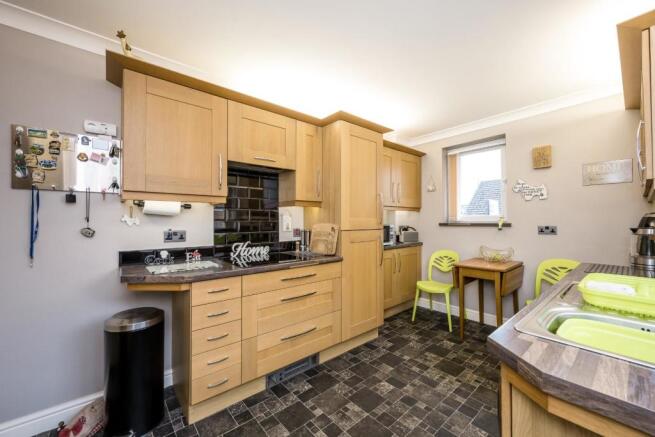 Kitchen4.jpg