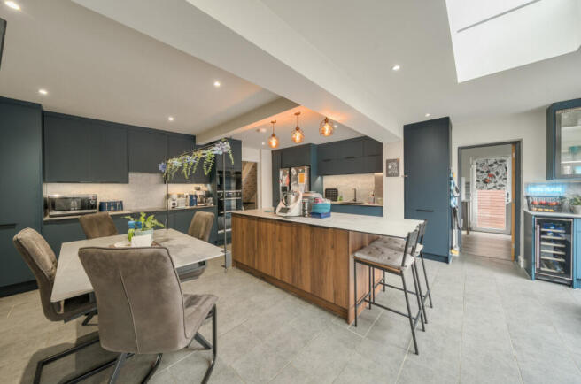 Kitchen/Dining/Famil