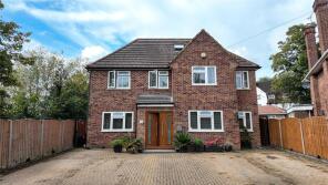 6, Elm Lawn Close, Uxbridge UB8 1NX
