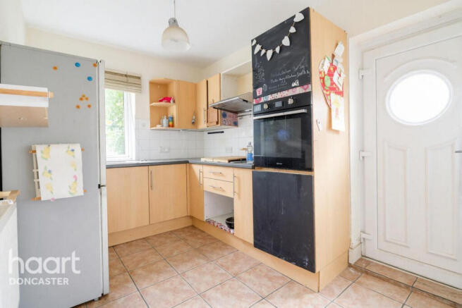 3 bed Semi-Detached for sale Image 7