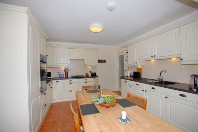 Kitchen 2