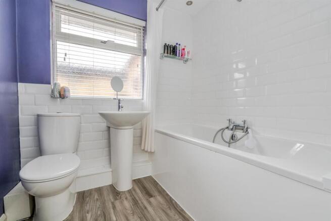 Enderley Drive, WALSALL, WS3 3PD (8 of 34).jpg