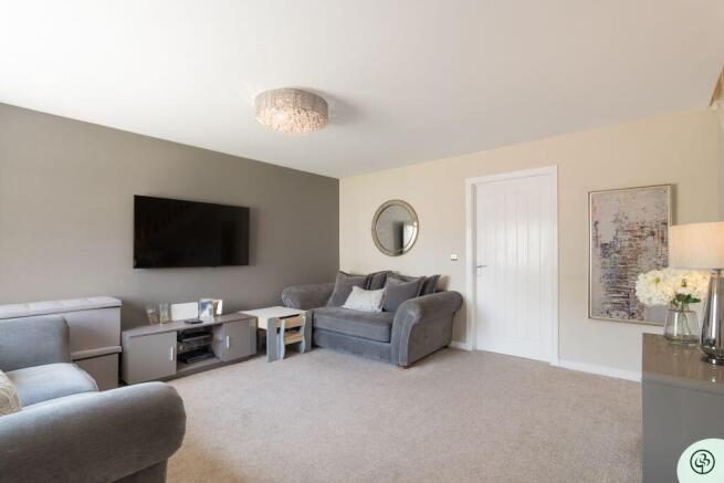 9 Shira Avenue, Gartcosh, G69 8FL photo 4