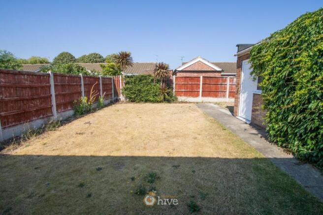 2 bed Semi-Detached Bungalow for sale Image 9