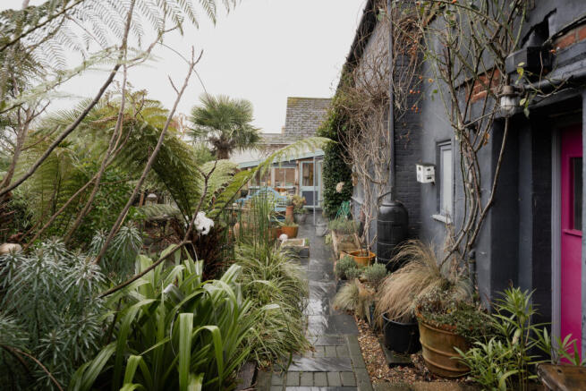 327948 - Chapel House, Halesworth-59.jpg