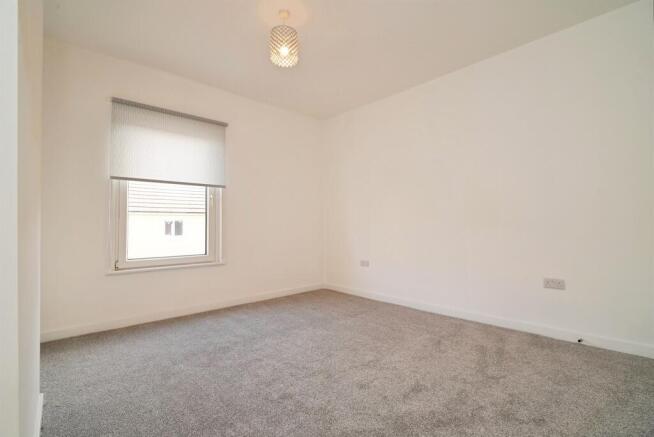 3 bed Semi-Detached for sale Image 10