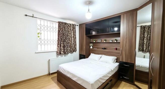 9 Chestnut Court,...