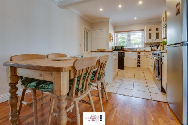 Kitchen Diner 2.jpg