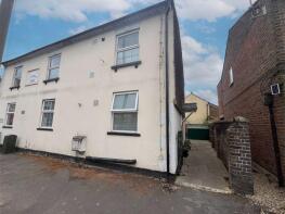 1, Langdon Court, Charles Street, Tring HP23 6SD