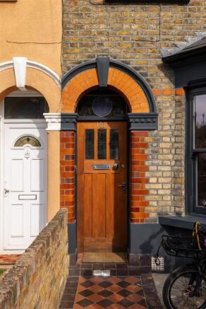 Gosport Road , E17