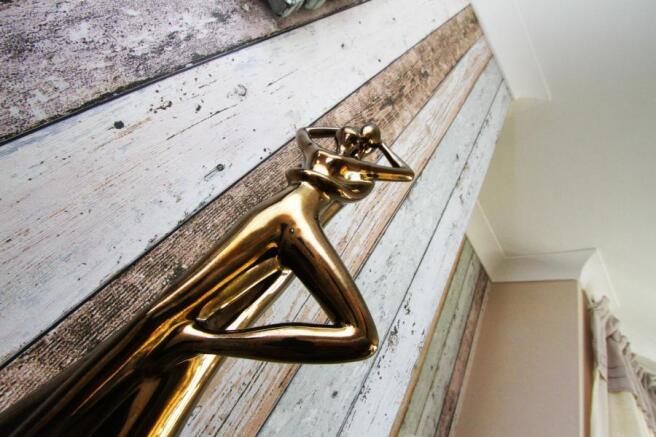 Lounge Detail