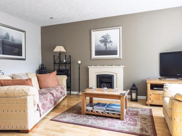 2 bed Apartment for sale Image 11