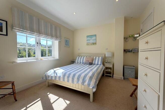 3 bed End of Terrace for sale Image 9