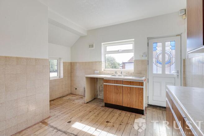 2 bed Bungalow for sale Image 7