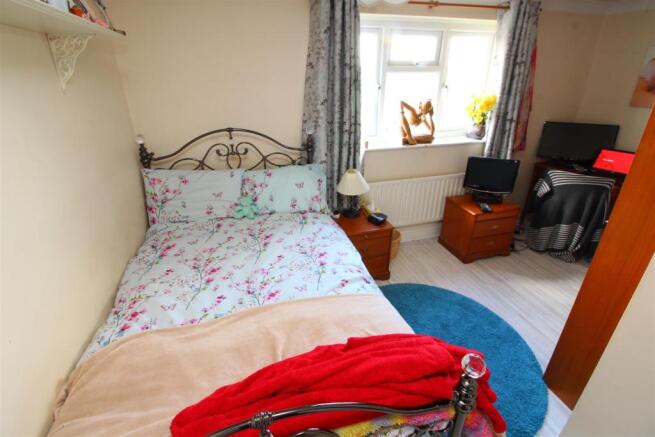 15 Bed 1.JPG