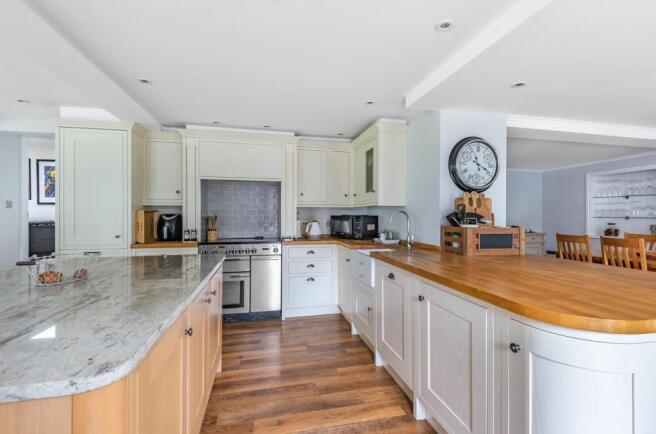 Kitchen/Dining/Famil