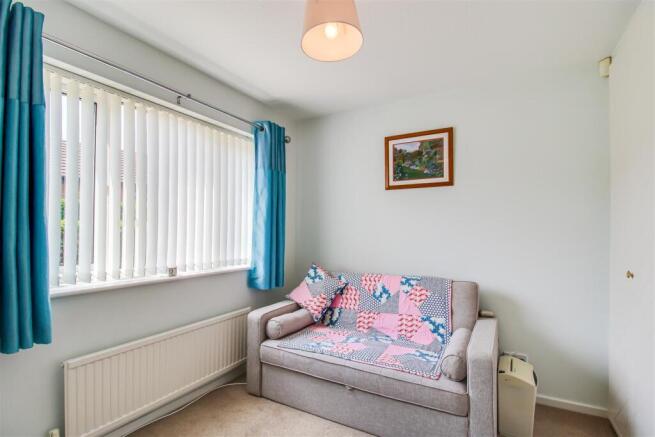 3 bed Detached Bungalow for sale Image 8