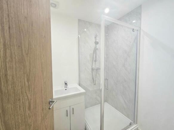 1 bed Apartment to rent Image 7