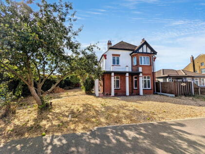 Holland Road, Clacton-on-sea, CO15 6EG