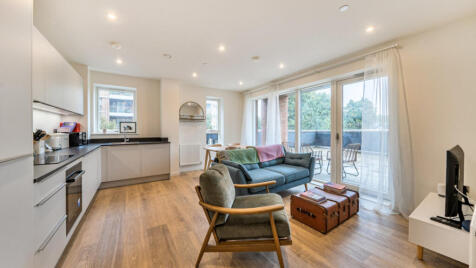 Nary Neuner Road, London, N8 0FF