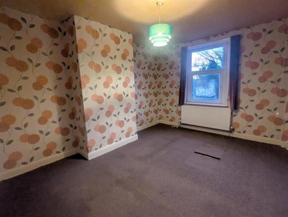2 bed House for sale Image 4