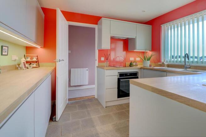 Kitchen ii.jpg