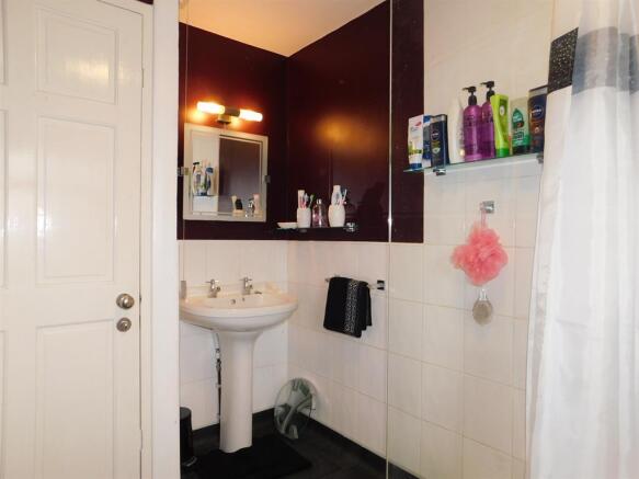 shower room 2