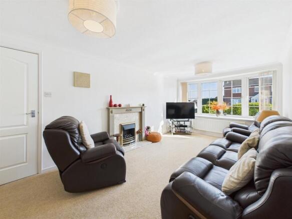 2 bed Detached Bungalow for sale Image 4