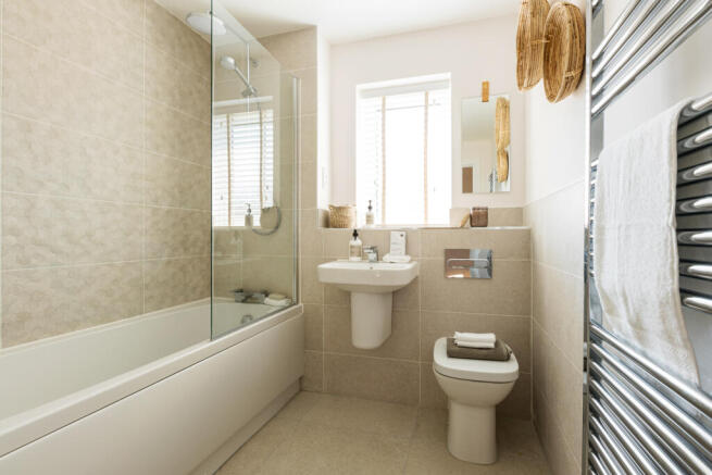 4 bed Detached for sale Image 11