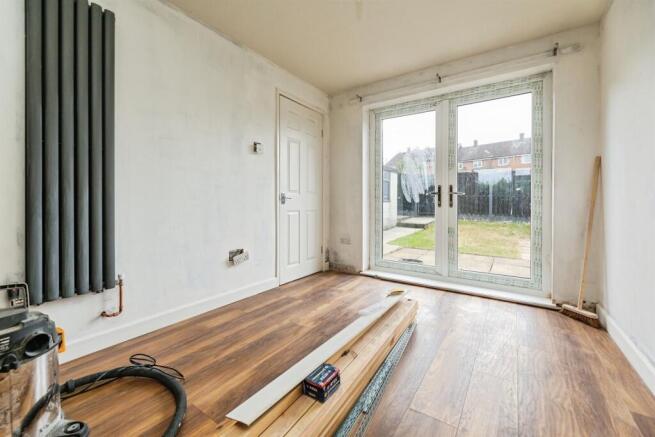 4 bed Town House for sale Image 9