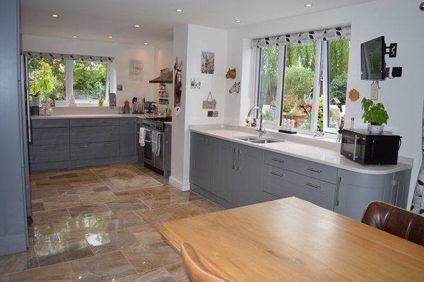 dining/kitchen