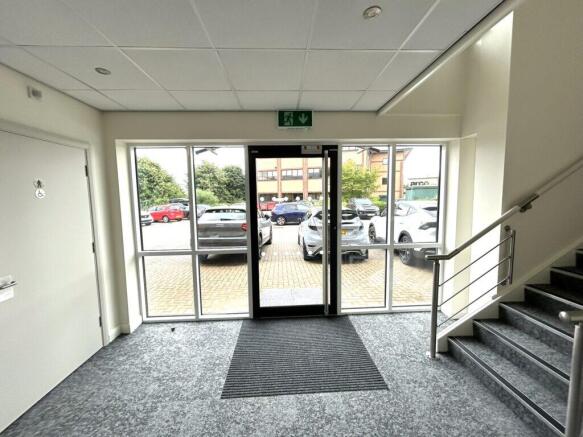 Photo 3